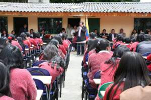 11173414_700544990056741_5891207355855662169_n