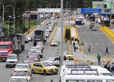 Ecuador eleva al 100% la tasa de seguridad a importaciones desde Colombia