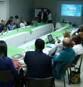 7a9f23f31274166d4417d1b4fc008215_385_370