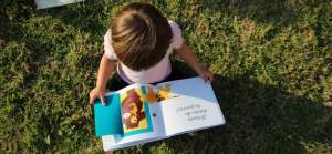 d869ff7a5b0b1d82bdb7b6eff8205870b55719b8_leyendo cuentos respetuosos