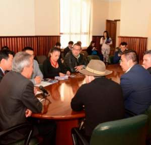 5ac57c1ec1bb4423df93e10e5b6bd6ad_385_370