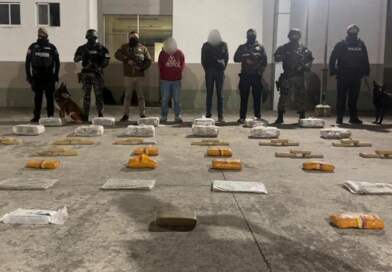 Capturados un colombiano y un venezolano con 90 kilos de marihuana en Carchi Capturados un colombiano y un venezolano con 90 kilos de marihuana en Carchi