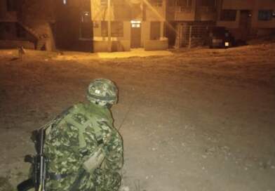 Ejército neutralizó artefacto explosivo lanzado contra una vivienda en Ipiales Ejército neutralizó artefacto explosivo lanzado contra una vivienda en Ipiales