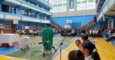 72 años de historia y formación: comunidad educativa Inmaculada Concepción 72 años de historia y formación: comunidad educativa Inmaculada Concepción